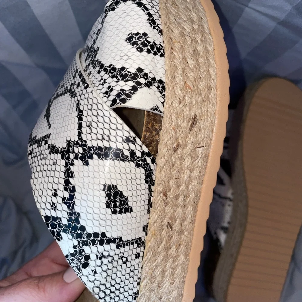 Black and White Slide Sandals with Snake Print - Picture 2 of 3